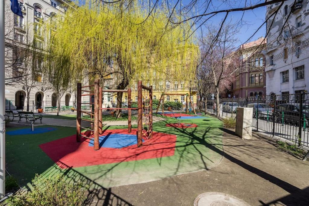 Bpr Simply Azure Apartment Budapest Exterior photo